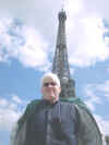 ParisDon@EiffelTower052204_14.JPG (210935 bytes)